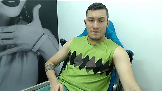 Snapshot of Airon_Blade chatting on December 10, 2024, 9:22 pm Airon Blade online show from December 10, 2024, 9:22 pm