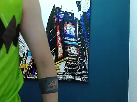 Snapshot of Airon_Blade chatting on December 15, 2024, 1:46 am Airon Blade online show from December 15, 2024, 1:46 am