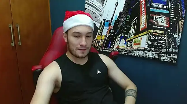 Snapshot of Airon_Blade chatting on December 15, 2024, 10:26 pm Airon Blade online show from December 15, 2024, 10:26 pm