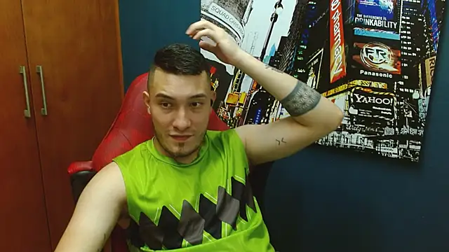 Snapshot of Airon_Blade chatting on December 18, 2024, 11:08 pm Airon Blade online show from December 18, 2024, 11:08 pm