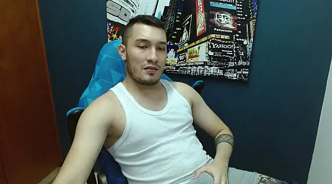 Snapshot of Airon_Blade chatting on February 5, 2025, 9:40 pm Airon Blade online show from February 5, 2025, 9:40 pm