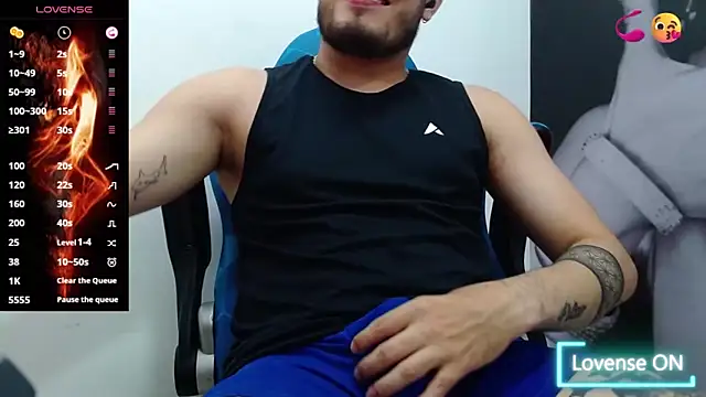 Snapshot of Airon_Blade chatting on September 24, 2025, 9:40 pm Airon Blade online show from September 24, 2025, 9:40 pm