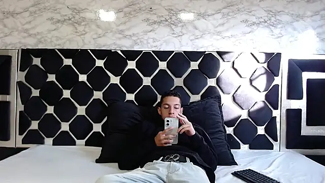 thiago19s online show from January 14, 2025, 12:24 pm