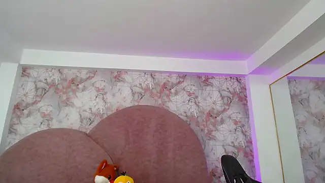 LexaDeRusso online show from March 19, 2025, 7:49 pm