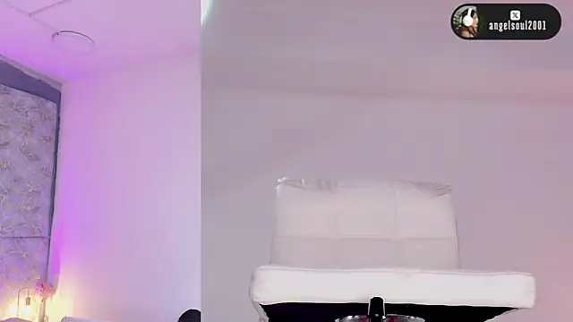 Angelst   online show from February 15, 2026, 8:13 am