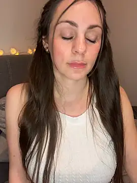 Loella-Rose online show from February 1, 2025, 10:55 pm