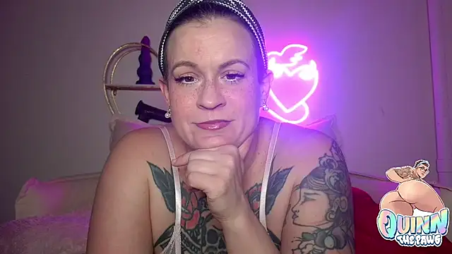 quinnmariexo online show from January 7, 2026, 2:03 am