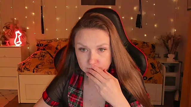 desperatehousewife   online show from September 9, 2025, 2:11 am