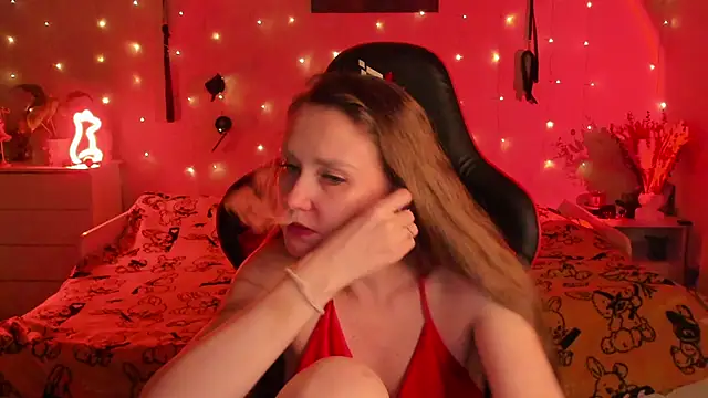 desperatehousewife   online show from September 19, 2025, 5:35 pm