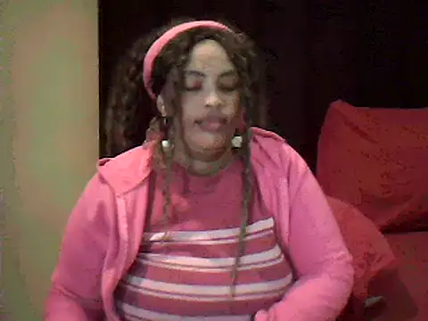 Snapshot of SexxyBoob chatting on June 5, 2026, 6:52 am SexxyBoob online show from June 5, 2026, 6:52 am