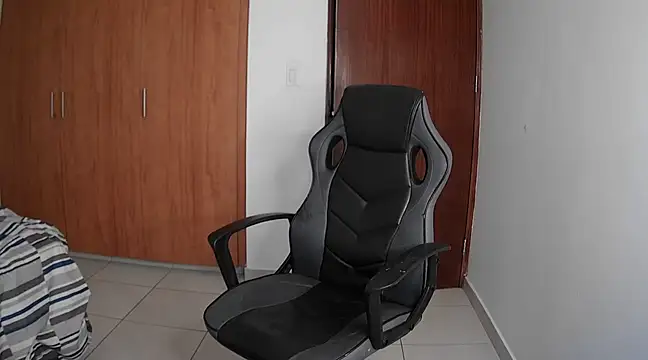 modexusparty1 online show from January 6, 2025, 8:07 pm