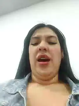 Sophie-hatter online show from January 24, 2025, 9:15 pm