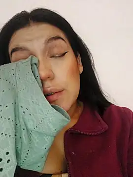 Sophie-hatter online show from February 23, 2025, 4:35 pm