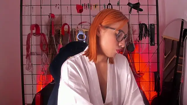 charrlotte quinn online show from February 19, 2025, 8:31 pm