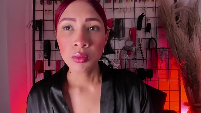 charrlotte quinn online show from October 16, 2025, 2:51 pm