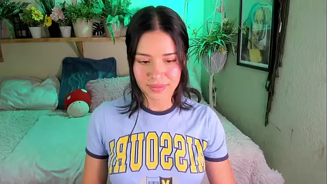 MiaaRose online show from November 25, 2025, 8:20 pm