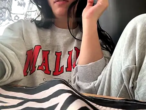 czruz online show from January 9, 2026, 9:45 am