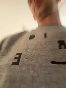 czruz online show from April 3, 2026, 7:28 am