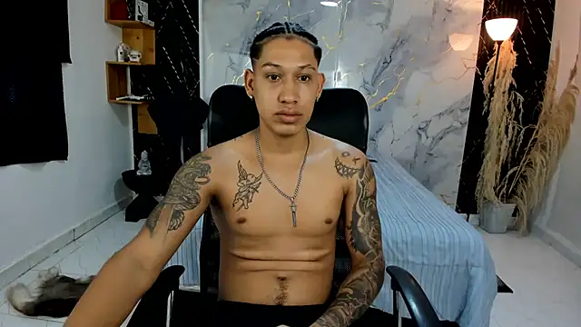 Snapshot of slim_master12 chatting on August 5, 2026, 5:27 pm slim master12 online show from August 5, 2026, 5:27 pm