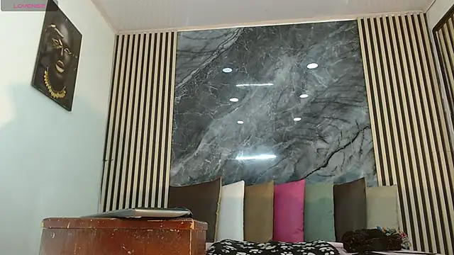 PriscilaRainbow online show from February 1, 2025, 10:55 pm