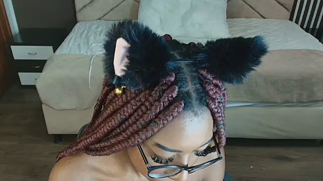 Snapshot of Raquel_jones chatting on February 7, 2025, 5:40 pm Raquel jones online show from February 7, 2025, 5:40 pm