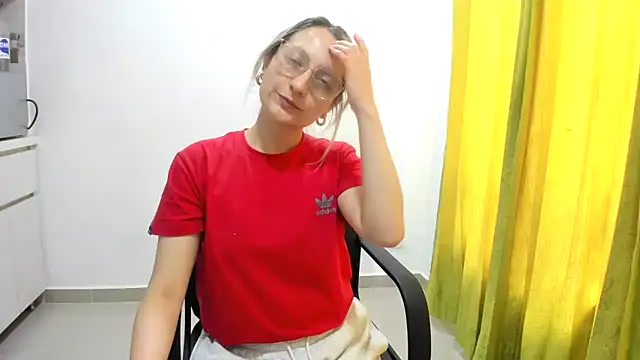 Snapshot of Adele_johnsonn1 chatting on December 27, 2024, 3:15 pm Adele johnsonn1 online show from December 27, 2024, 3:15 pm