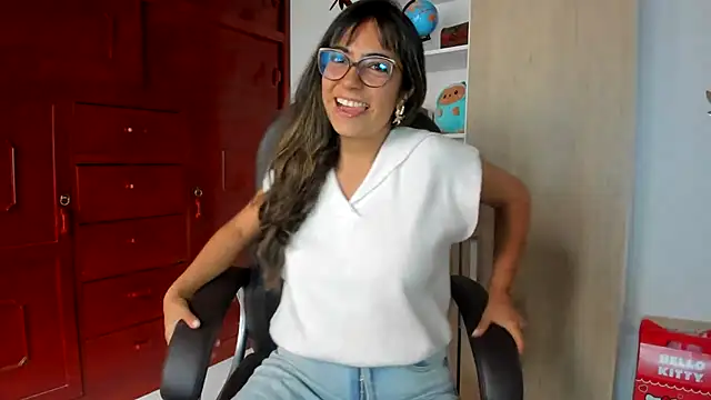 Snapshot of Isabellaa22_1 chatting on June 2, 2026, 8:11 pm Isabellaa22 1 online show from June 2, 2026, 8:11 pm