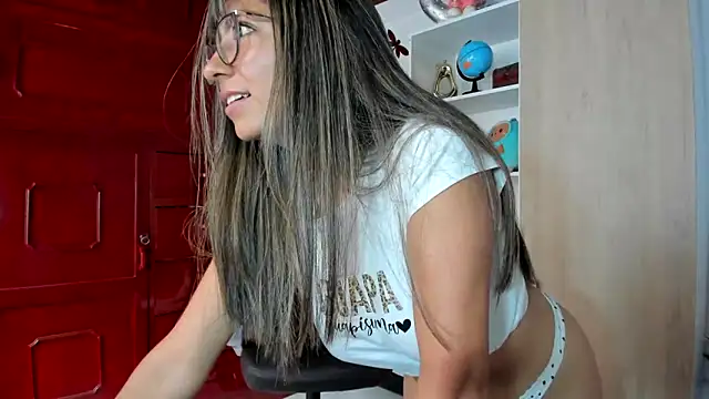 Snapshot of Isabellaa22_1 chatting on June 4, 2026, 6:25 pm Isabellaa22 1 online show from June 4, 2026, 6:25 pm