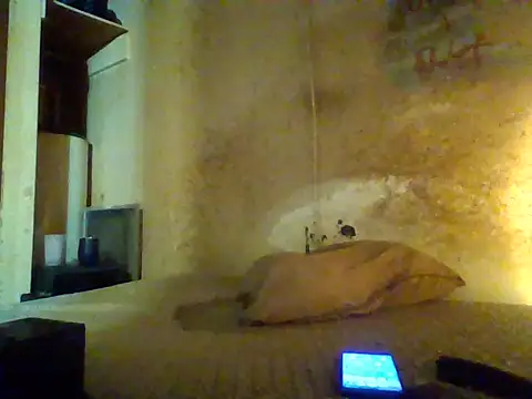 Nightshade7712 online show from September 10, 2025, 9:26 pm