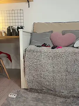 teasecake online show from January 17, 2025, 8:02 am