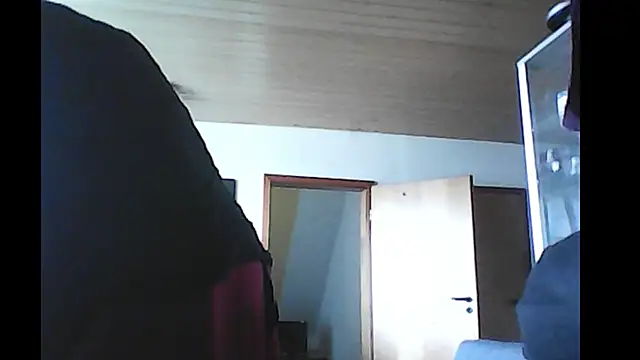 Snapshot of Family666Zombie chatting on June 14, 2026, 8:27 am Family666Zombie online show from June 14, 2026, 8:27 am