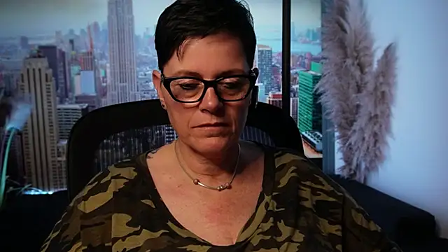 ninarandmann online show from November 22, 2025, 6:29 pm