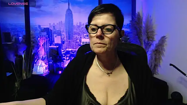 Snapshot of ninarandmann chatting on May 11, 2026, 2:34 pm ninarandmann online show from May 11, 2026, 2:34 pm