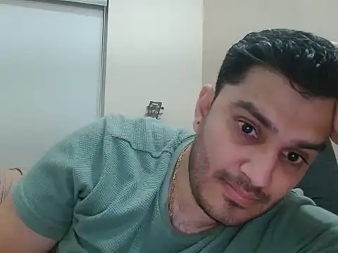 Snapshot of robintoit chatting on May 24, 2026, 7:08 pm robintoit online show from May 24, 2026, 7:08 pm