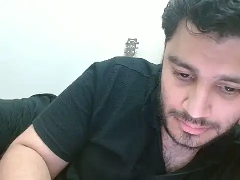 Snapshot of robintoit chatting on June 9, 2026, 5:41 am robintoit online show from June 9, 2026, 5:41 am