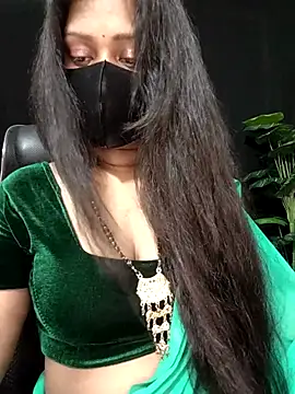 Idhika Paul online show from September 28, 2025, 9:58 am