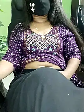 Idhika Paul online show from November 25, 2025, 12:16 pm