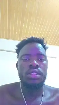 MaskedGQ online show from November 16, 2025, 12:33 pm