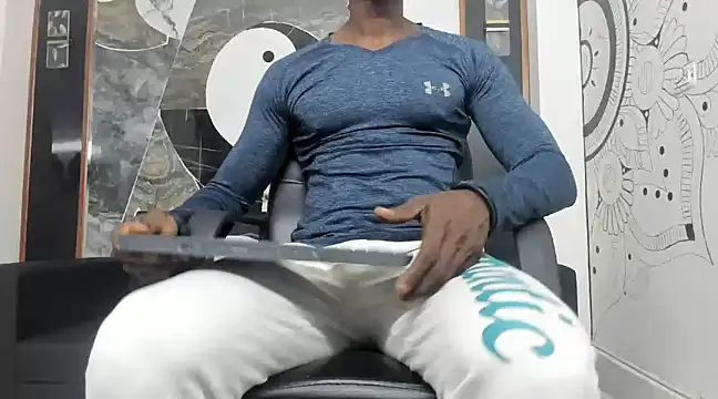 Snapshot of Terrance_z chatting on February 12, 2025, 7:24 pm Terrance z online show from February 12, 2025, 7:24 pm