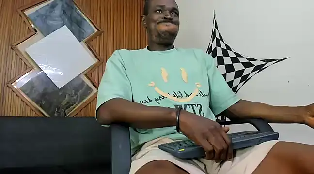 Snapshot of Terrance_z chatting on February 28, 2025, 7:25 pm Terrance z online show from February 28, 2025, 7:25 pm