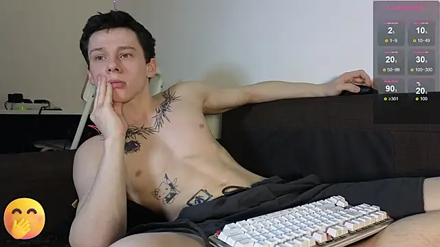 Snapshot of R1mmo__ chatting on March 20, 2025, 12:22 pm R1mmo   online show from March 20, 2025, 12:22 pm