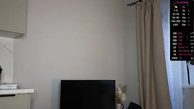 Snapshot of R1mmo__ chatting on September 12, 2025, 4:18 pm R1mmo   online show from September 12, 2025, 4:18 pm