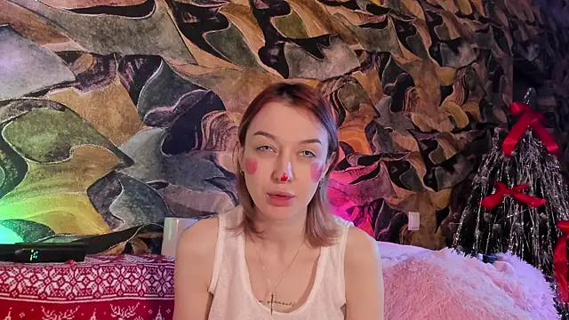 CrystalRey online show from December 27, 2024, 5:42 am