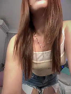 Milkissss online show from March 21, 2025, 6:51 pm