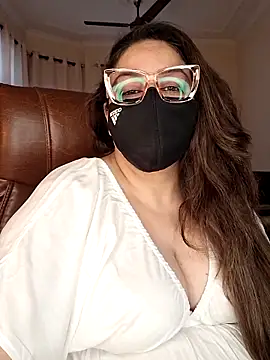SEXY-Sardarni online show from June 12, 2026, 8:13 am