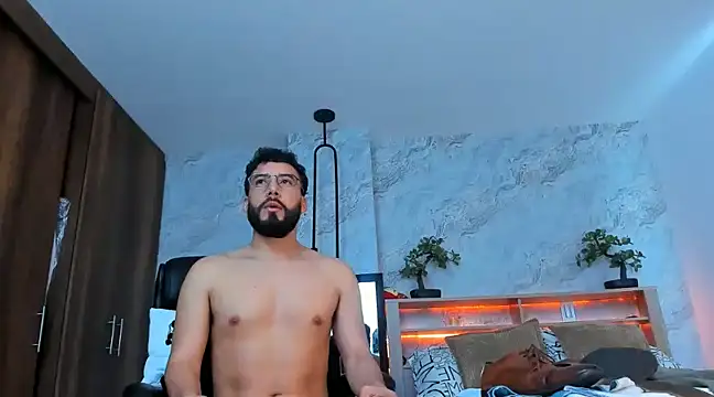 bruno woods online show from March 7, 2025, 3:39 pm