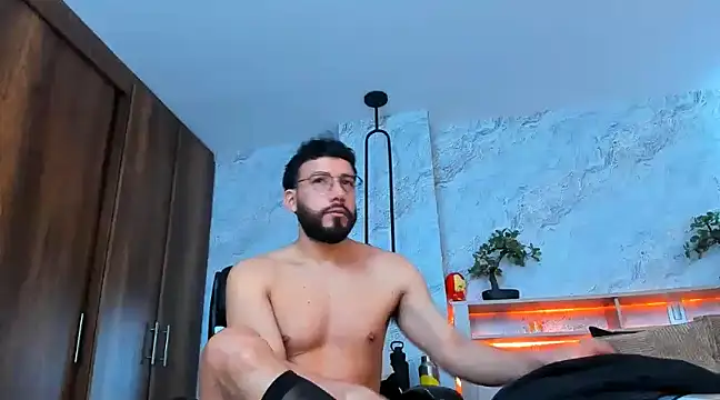 bruno woods online show from March 19, 2025, 3:19 pm