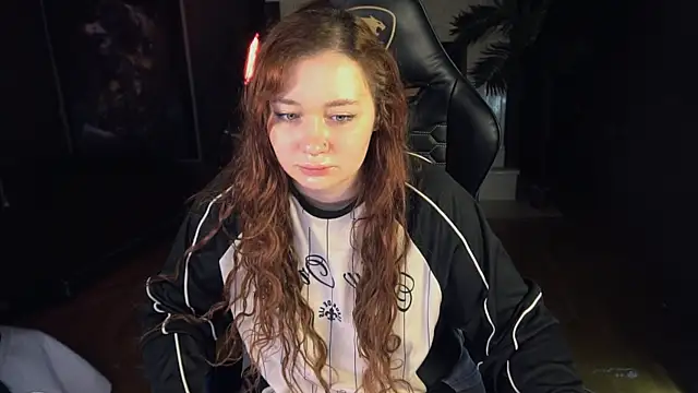 carolina elf online show from February 27, 2025, 7:12 am