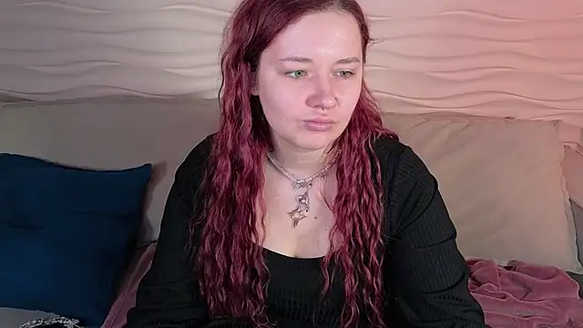 carolina elf online show from October 3, 2025, 5:59 am