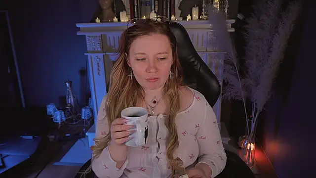 carolina elf online show from January 17, 2026, 5:34 am